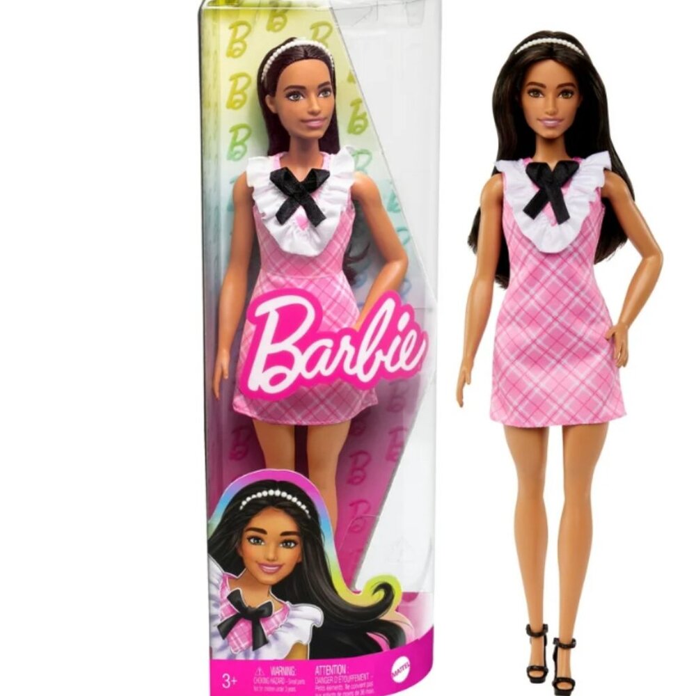 Barbie Fashionistas Doll#209, FREE THEMED BARBIE TOOTHBRUSH